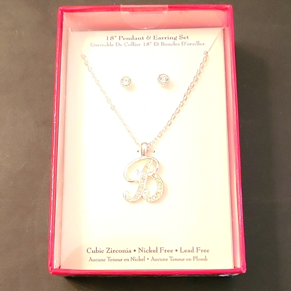NEW Cubic Zirconia Silver-tone "B" Necklace & Earrings Set! - Picture 3 of 9
